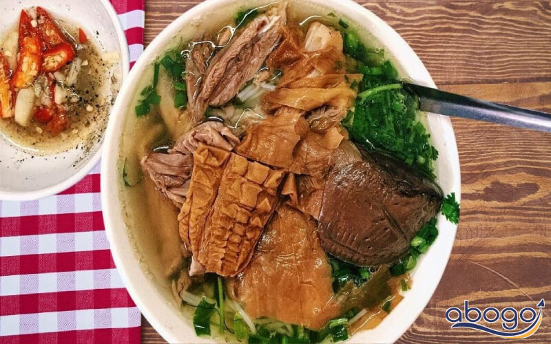 Bún ngan, chả ngan