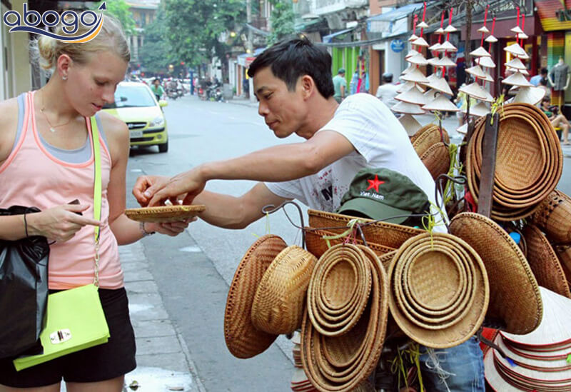 Hiện tượng chèo kéo khách du lịch diễn ra khắp nơi